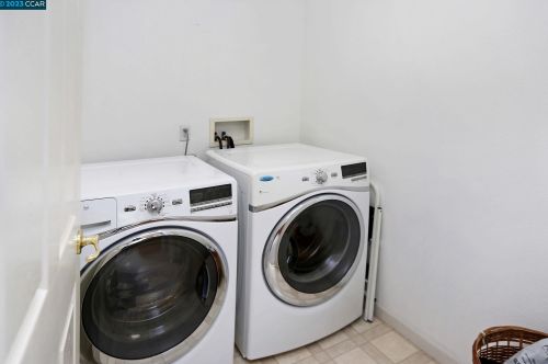 357 Napoleon Dr, San Leandro CA 94577-1580 exterior