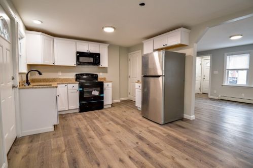 64 Reed St, Worcester MA 01602-4308 exterior