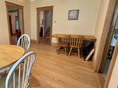 8 Hadwen Ln, Worcester MA 01602 exterior