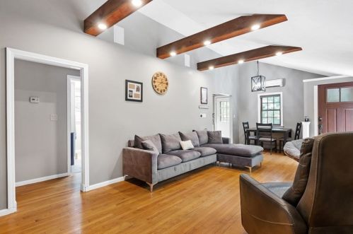 17 College Pond Rd, Plymouth MA  02360-3104 exterior