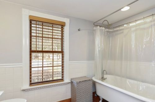 215 Long Pond Rd, Plymouth MA 02360-2607 exterior