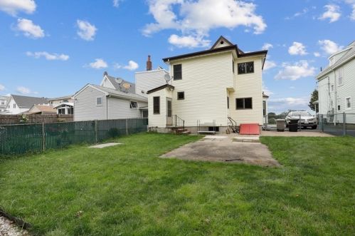 44 Florence St, Everett MA 02149-4841 exterior