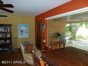 1151 Edgemont Ave, Phoenix AZ  85035-1808 exterior