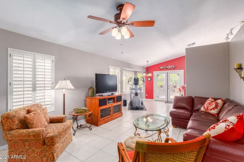 4304 Campo Bello Dr, Phoenix, AZ 85032-2274