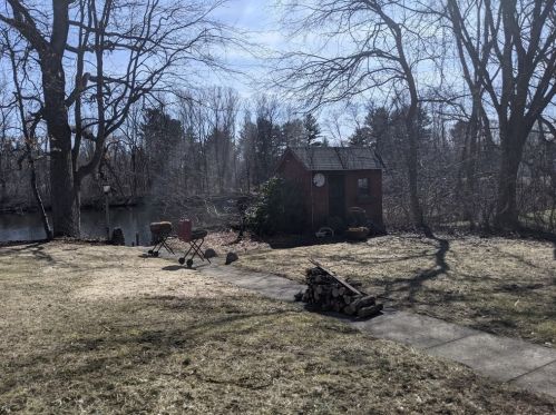 61 Trowbridge Circuit, Worcester, MA 01603-2222