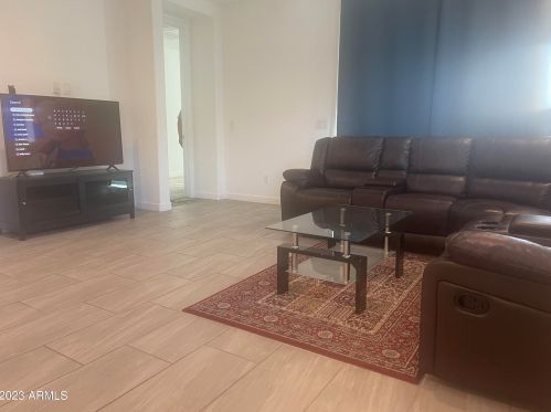 6832 12th Pl, Phoenix AZ  85042-1101 exterior