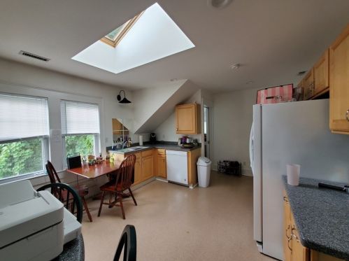 8 Ipswich St, Seekonk MA 02771 exterior