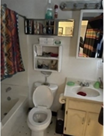 61 Hall St, Fall River MA 02724-2642 exterior