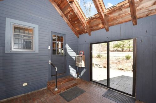 9 Knollwood Rd, Worcester MA 01612-1326 exterior