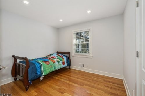 3 Arlyn Ln, Dover NJ 07869-4769 exterior