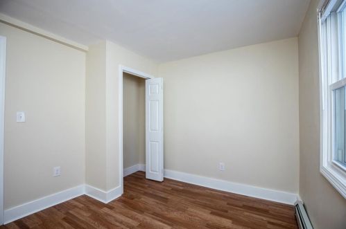 139 Haverhill St, Dracut MA 01826-5637 exterior