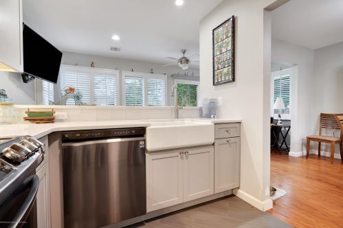 10 Concord Ct, Tinton Falls NJ 07701-5414 exterior