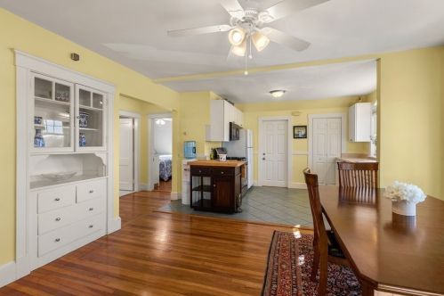 44 Barham Ave, Quincy MA 02171-2711 exterior