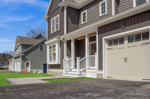 6 Cheryl Ave, Burlington, MA 01803-1706