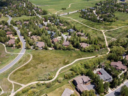 5063 Mdw Dr, Park City UT 84060-6813 exterior