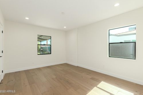 1253 Cambridge Ave, Phoenix AZ  85006-1102 exterior