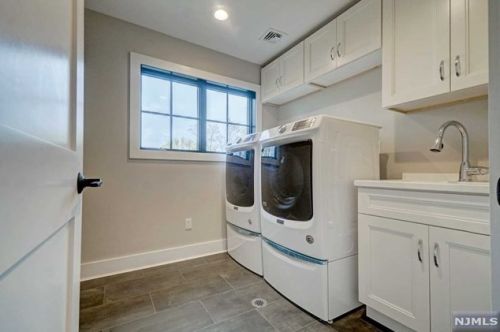 158 Magnolia Ave, Tenafly NJ  07670-1828 exterior