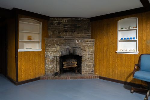 2401 Kenilworth Ave, Forest View IL 60402-2213 exterior