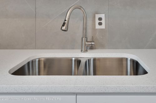 41 Beam Ave, Jackson Twp NJ  08527-2506 exterior