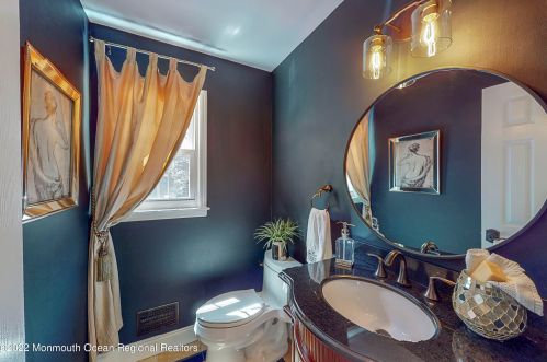 32 Lambert Johnson Dr, Tinton Falls NJ 07712-3753 exterior