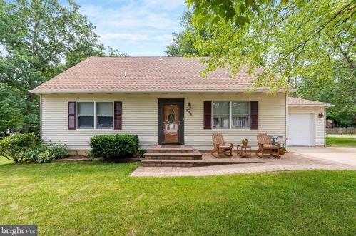 654 Washington Ave, West Deptford, NJ 08096-4567