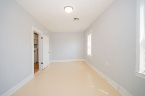 1 Wilson St, Worcester MA 01604-2825 exterior