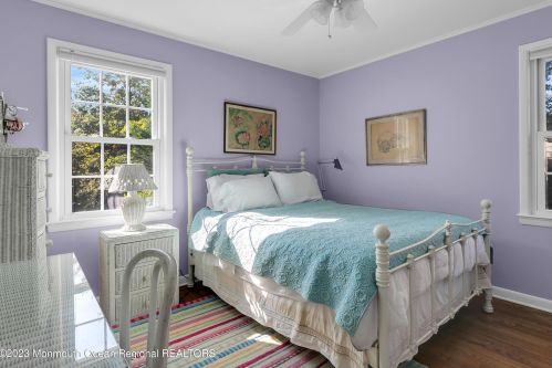 208 Winding Way, Little Silver NJ 07739-1763 exterior