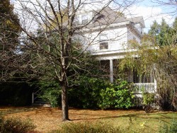 69 Lincoln St, Newton, MA 02461-1520