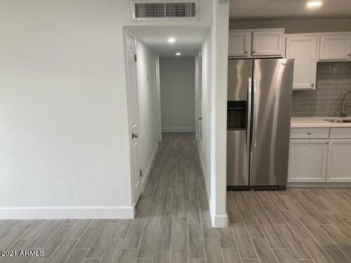 7148 Devonshire Ave, Phoenix AZ 85033-8236 exterior