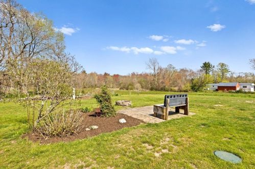 24 Main St, Berkley MA  02779-1399 exterior