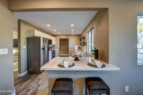 9022 18 Dr, Phoenix AZ 85021-2908 exterior