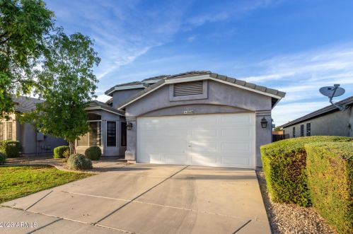 2648 Anderson Dr, Phoenix AZ  85032-2424 exterior