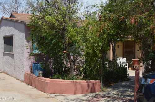 6216 3rd Ave, Phoenix, AZ 85041-5708