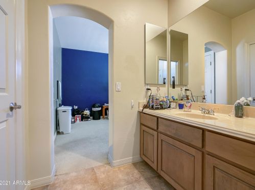 3033 50th St, Phoenix AZ 85008-1609 exterior