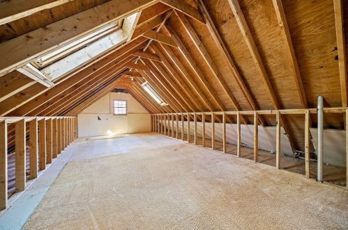 143 Rocky Hl Rd, Plymouth MA 02360-5501 exterior