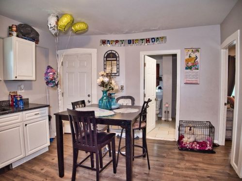 242 Austin St, New Bedford MA 02740-4523 exterior