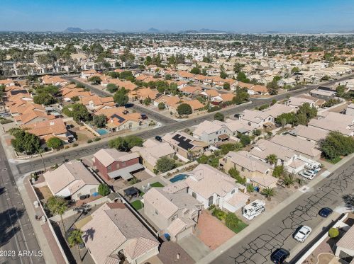 17806 13 Pl, Phoenix AZ 85014-1119 exterior