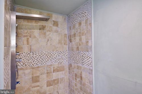 1875 Asbury Ave, West Deptford NJ  08096-4311 exterior