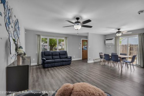 2537 Lexington Ct, Jackson Twp NJ 08527-5033 exterior