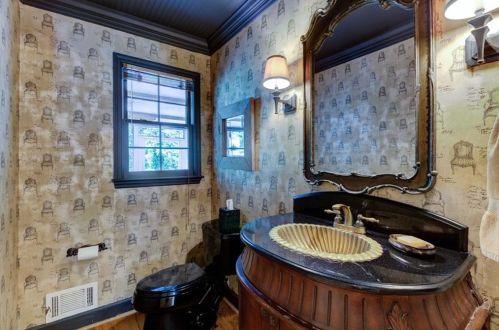 4815 Dunwoody Sta Dr, Atlanta GA 30338-4705 exterior