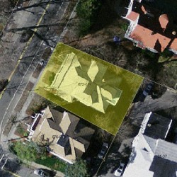 672 Centre St, Newton MA  02458-2328 aerial view