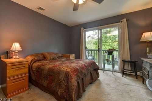 364 Skyline Lk Dr, Skyline Lakes NJ 07456-1943 exterior