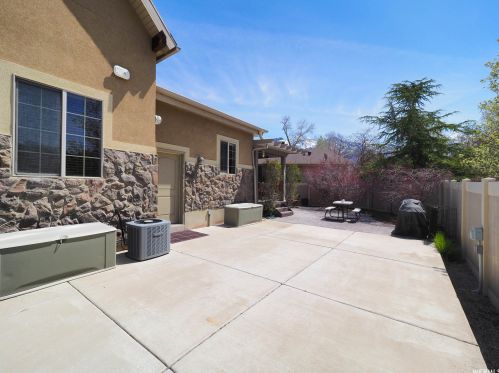 2161 Lorita Way, Sandy UT 84093-6514 exterior