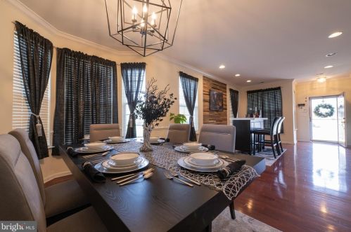 341 Chancellor Dr, West Deptford NJ  08096-5170 exterior