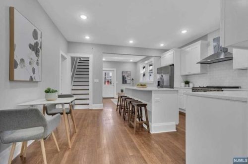 122 Grand Pl, Kearny NJ  07032-1847 exterior