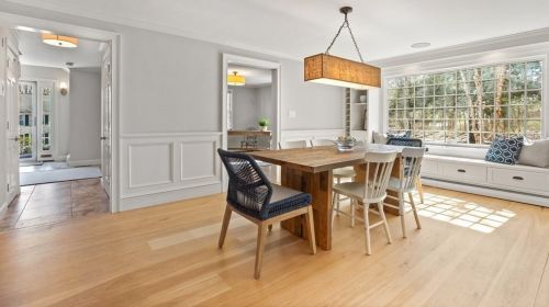 2 Golfview Dr, Hingham MA 02043-2633 exterior