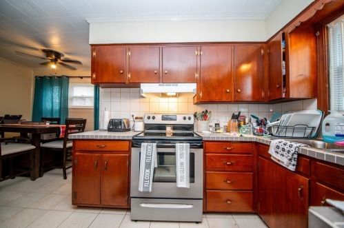 10 Choate St, Fall River MA 02723-2004 exterior