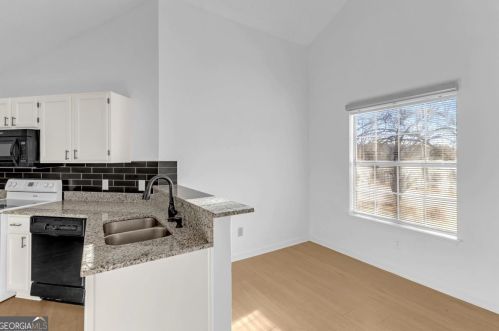 371 Tait Rd, Stockbridge GA  30281-4395 exterior