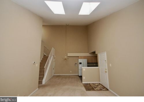 1304 Tristram Cir, West Deptford NJ 08051-2256 exterior