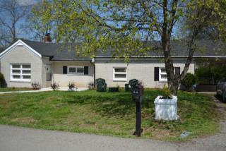 500 Hatten Track Rd, Gallatin, TN 37066-2046